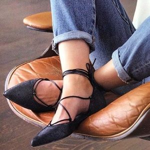 Stuart Weitzman Lace up Black Flats Pointed Toe